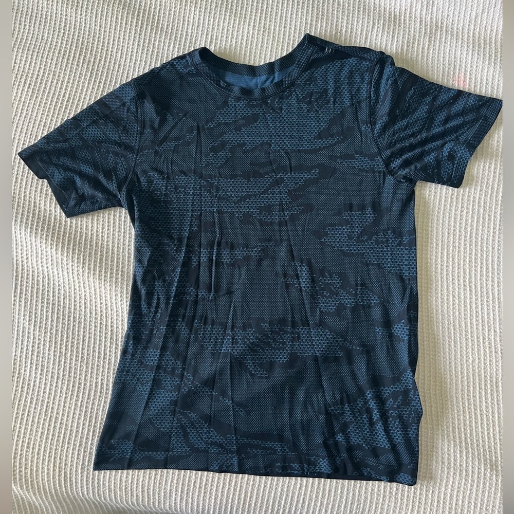 Lululemon athletic t-shirt “USA”